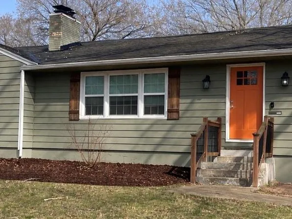 5645 Russell St, Mission, KS 66202