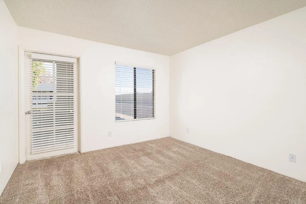 SunPointe Apartments — Photo 2