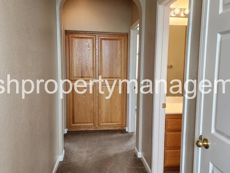 548 Navigator Dr — Photo 9