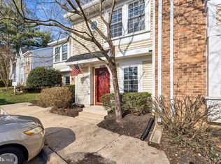 3378 Lakeside View Dr #14-2, Falls Church, VA