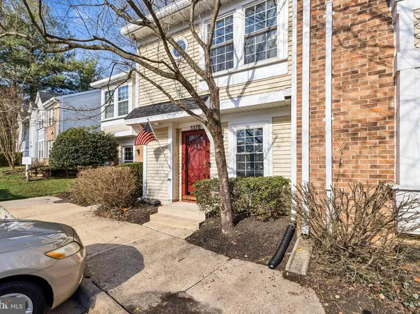 3378 Lakeside View Dr #14-2, Falls Church, VA 22041