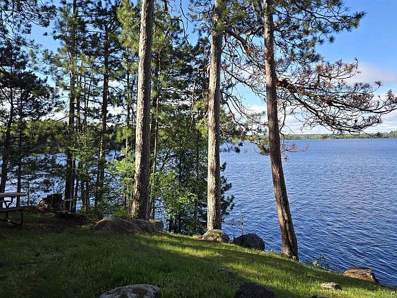 3rd image of 636 Lindgrens Shore