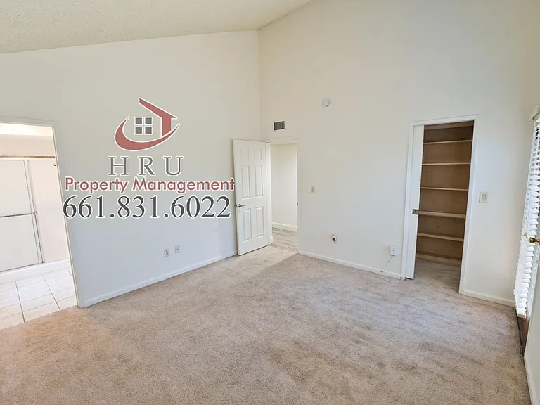 7005 Iberia Ct — Photo 16