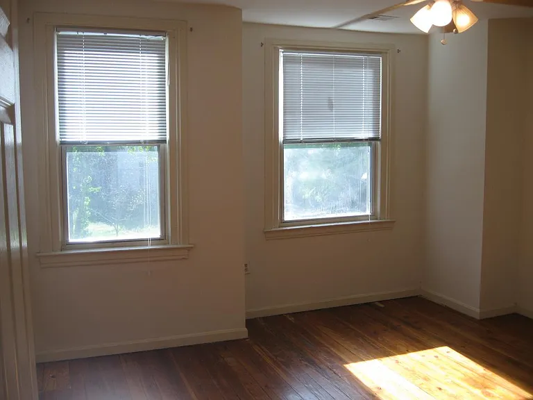 1208 Kirby St NW #MAIN LEVEL — Photo 6