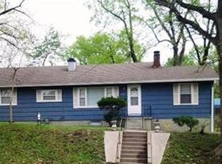 11071 E Westport Rd, Independence, MO 64052