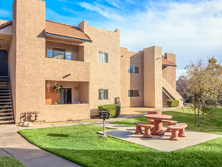 Desert Bay Apartments — Photo 16