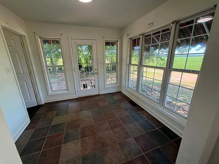 6660 Mooresville Rd — Photo 12