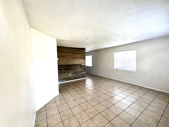 3rd image of 5622 19th St W