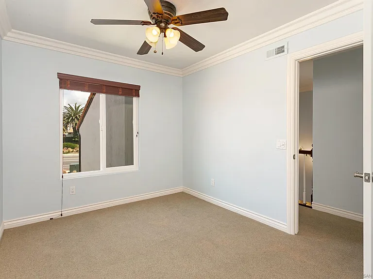 6783 Heath Ct — Photo 32