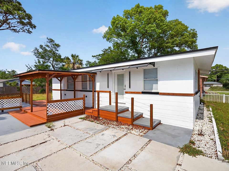 1st image of 7139 GAILLARDIA Road S