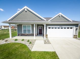 3316 Hamlet Cir #26, East Lansing, MI 48823