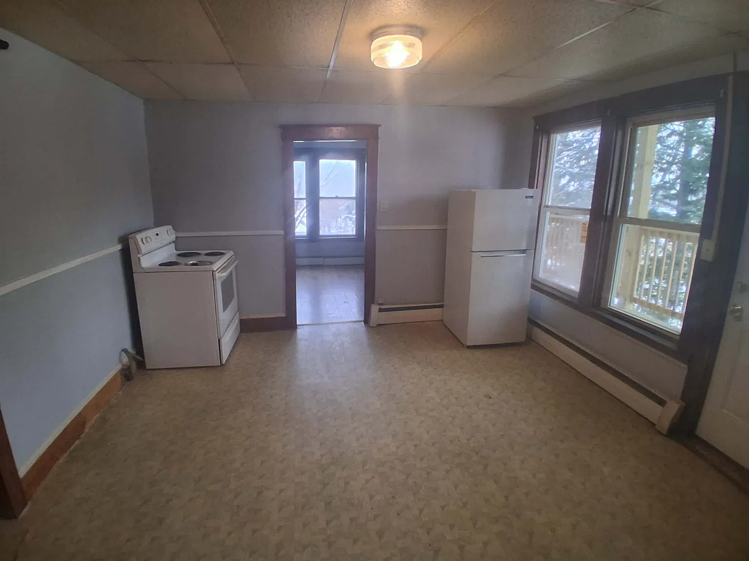 2 bed, $950 — Photo 2