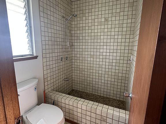 4th image of 750 Kaalo Pl #3