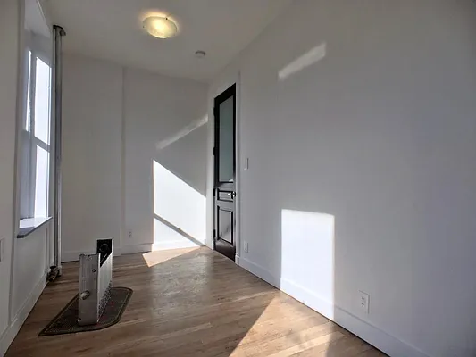 Rented by Sovereign Associates | media 29