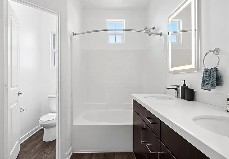 Casa Lago Eastlake — Photo 20