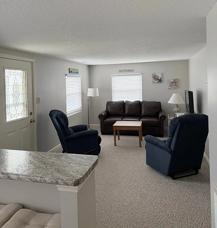 2 bed, 1.0 bath, 960 sqft, $3,250 — Photo 4