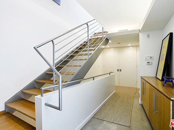 5th image of 1035 19th St #103