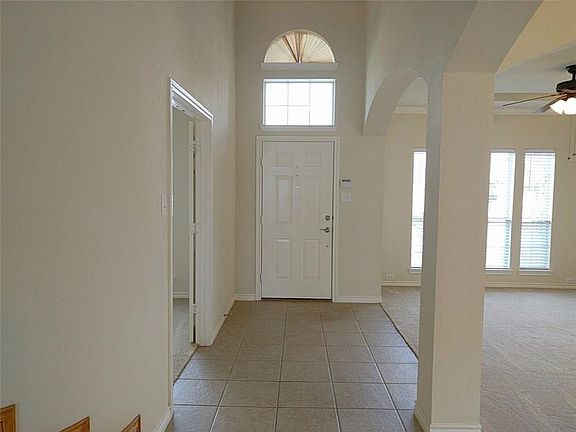 5th image of 2413 Quail Hollow Dr