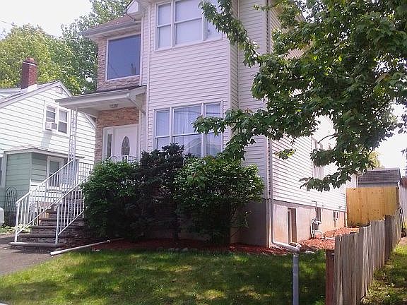 4th image of 97 Pacific Blvd