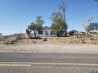 98 Las Palomas Rd, Williamsburg, NM 87942