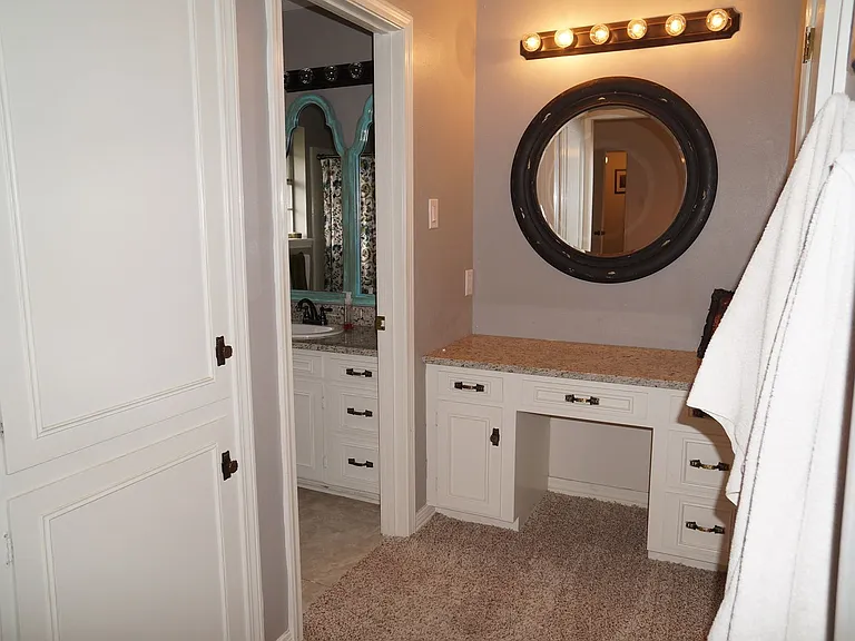 601 Rock Hollow Dr — Photo 23