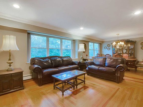 4th image of 706 Brewster Dr