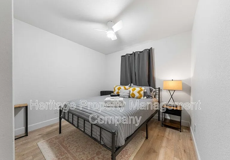 908 Liberty Ave — Photo 20