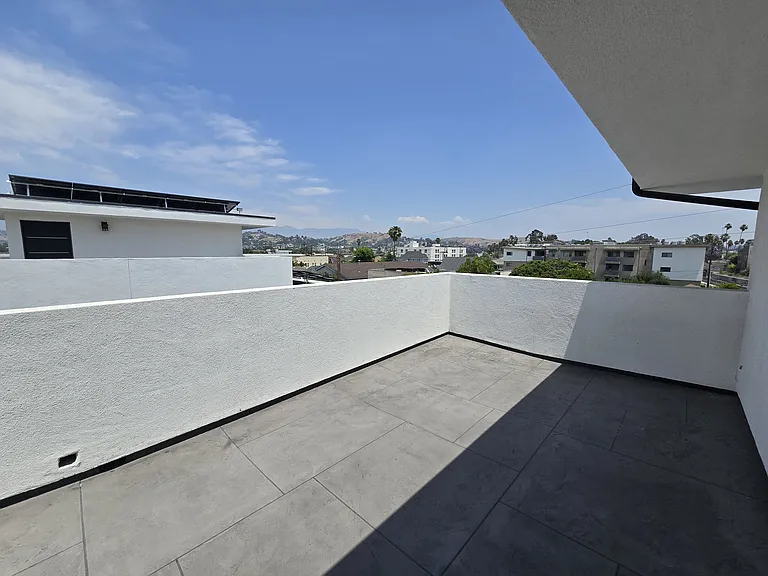 1805 Workman St #1 — Photo 9