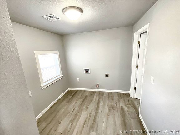 5th image of 23 S 70th East Ave