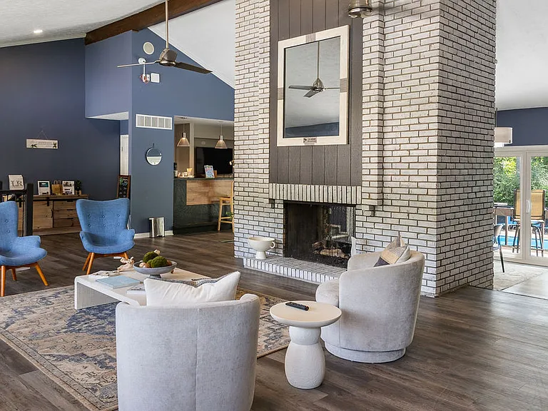Foote Hills Apartments - Grand Rapids, MI — Photo 17