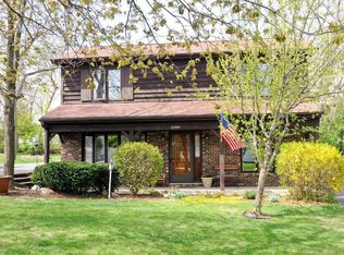 23744 N Cottage Rd, Lake Zurich, IL 60047