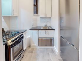 350 E 76th St