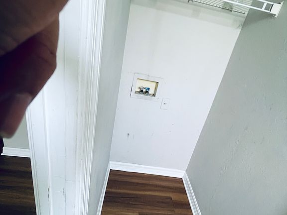 2nd image of 834 Sunrise Blvd