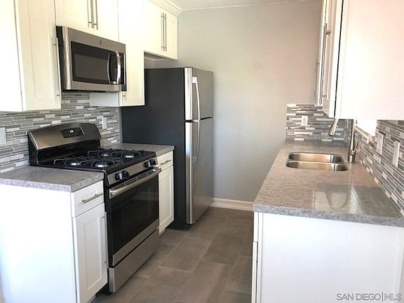 3rd image of 4608-12 Marlborough Dr #1-4610-1/2