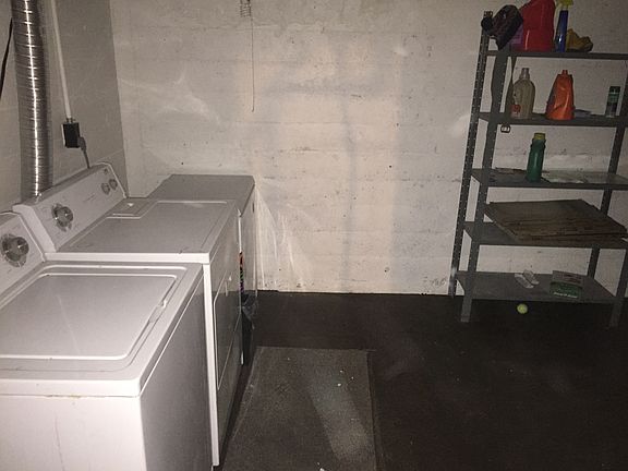 4th image of 1007 McKinley Ave