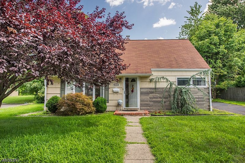 1st image of 414 Prospect St