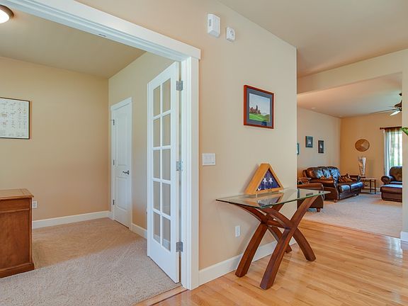 4th image of 10921 152nd Street Ct E