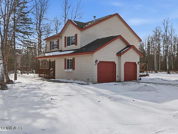 3rd image of 2918 N Woodfield Dr