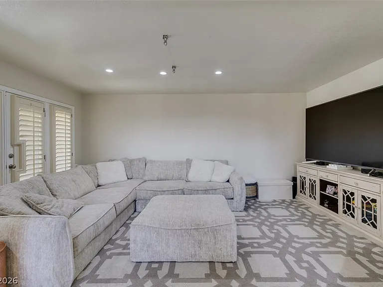 5133 Southern Hills Ln — Photo 7
