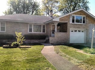610 N Indiana St, Griffith, IN 46319