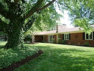 1st image of 420 Pamela Sue Dr