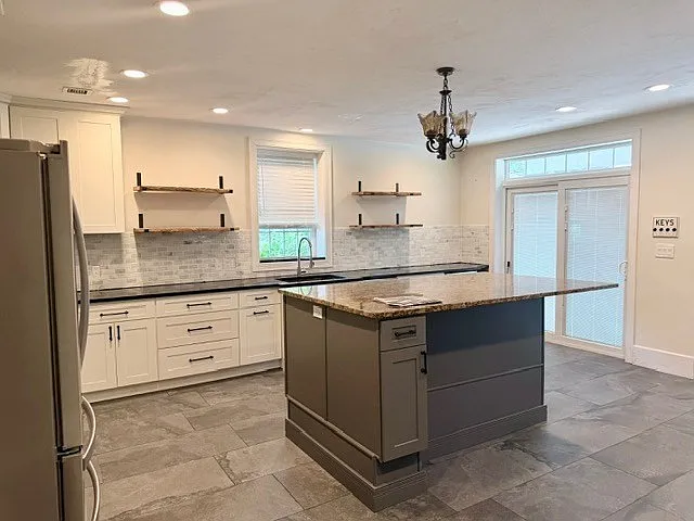 698 Salem St #1 — Photo 8