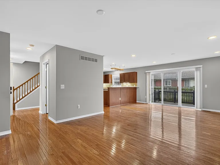 3813 Rochester Rd — Photo 12