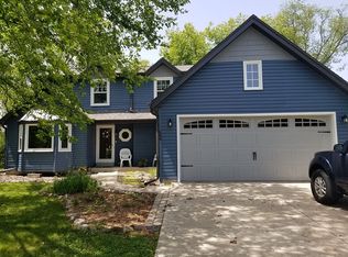 200 Glenwood Rd, Oconomowoc, WI 53066