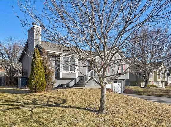 2nd image of 316 NE Dreamweaver Ave