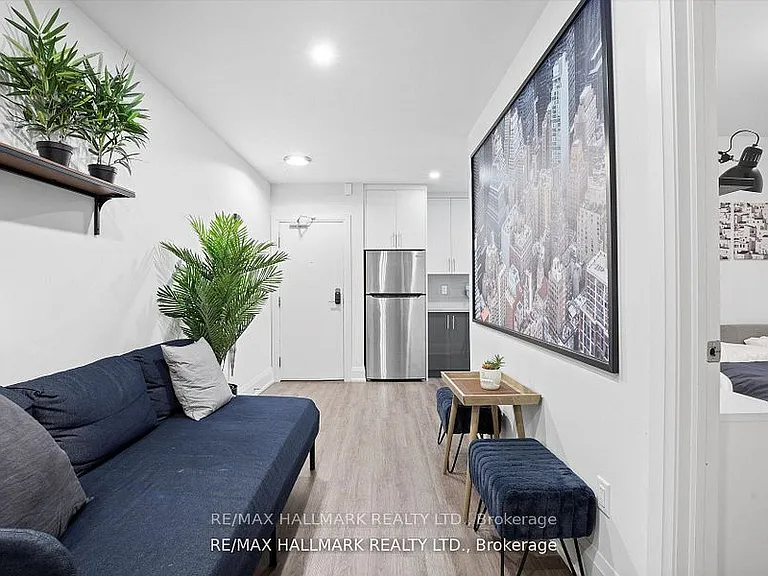 595 Saint Clair Ave W #12 — Photo 16