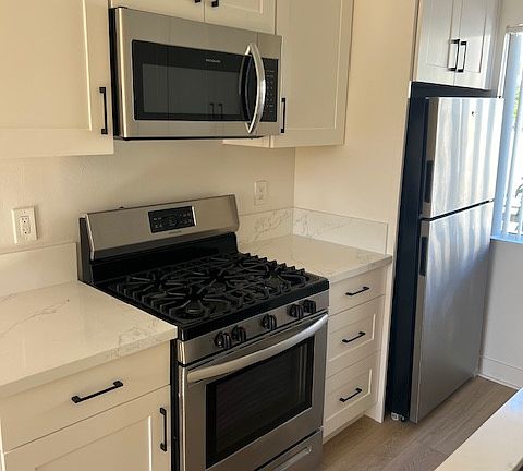 3rd image of 3649 Midvale Ave