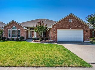 4104 Troon St, Norman, OK 73072