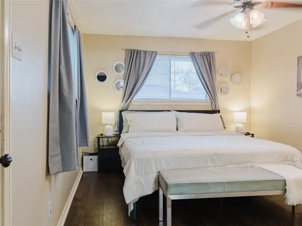 317 Willow Wood Ln, Desoto, TX 75115