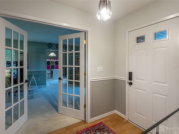 4th image of 4601 Valley Brook Dr